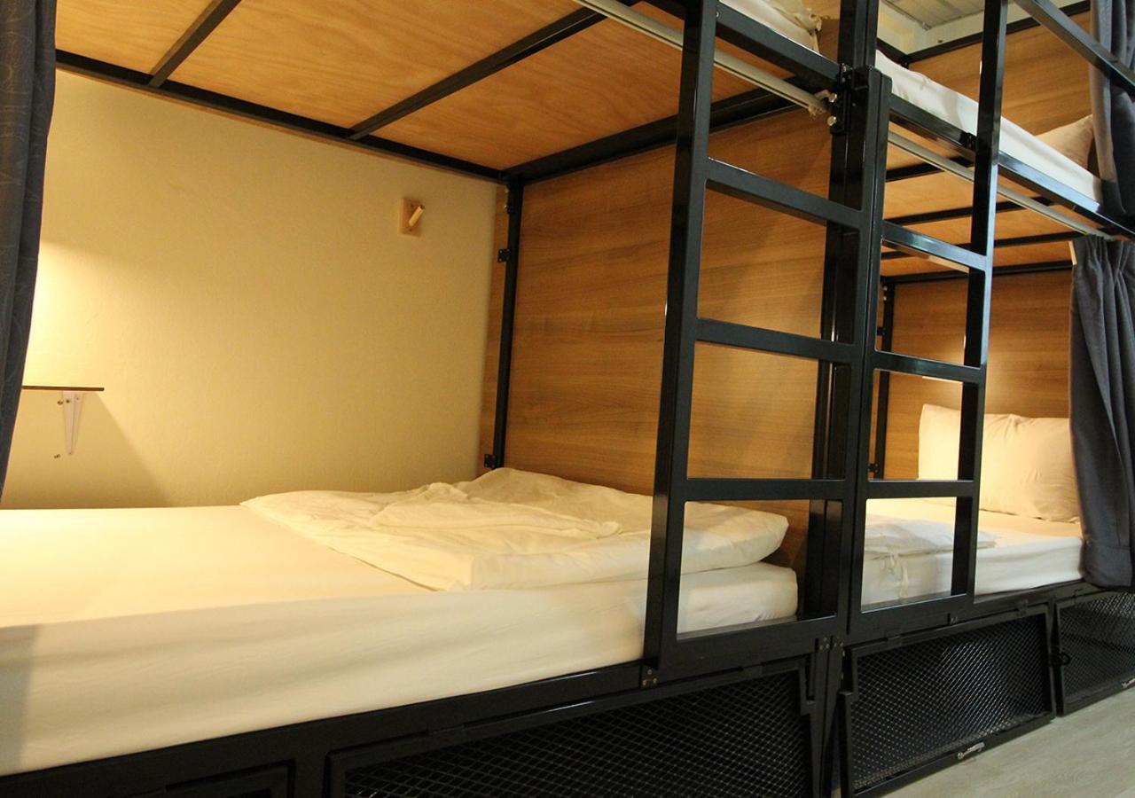 Chaiwat Hostel Бангкок Экстерьер фото