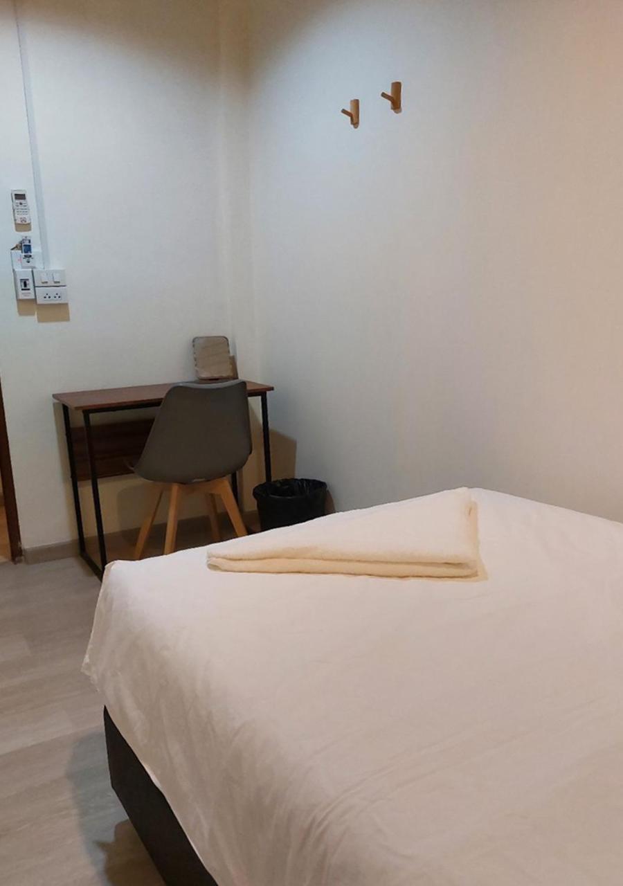 Chaiwat Hostel Бангкок Экстерьер фото
